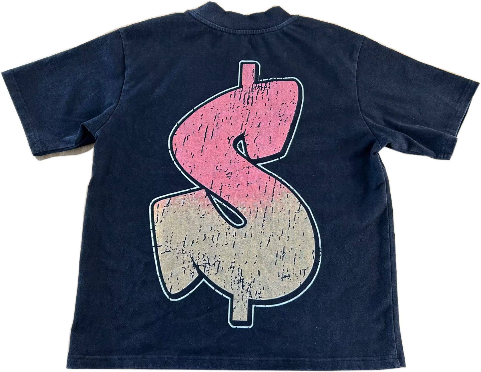 LAYING LOW TEE